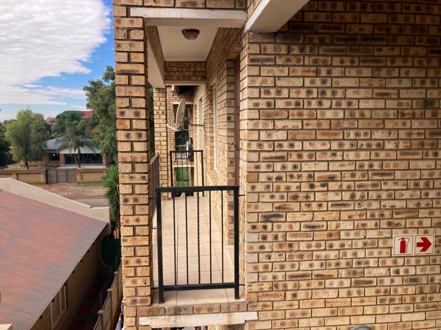 2 Bedroom Property for Sale in Rustenburg Central North West